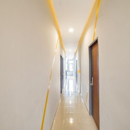 Capital O 90874 Millenium Inn 2 Medan Buitenkant foto