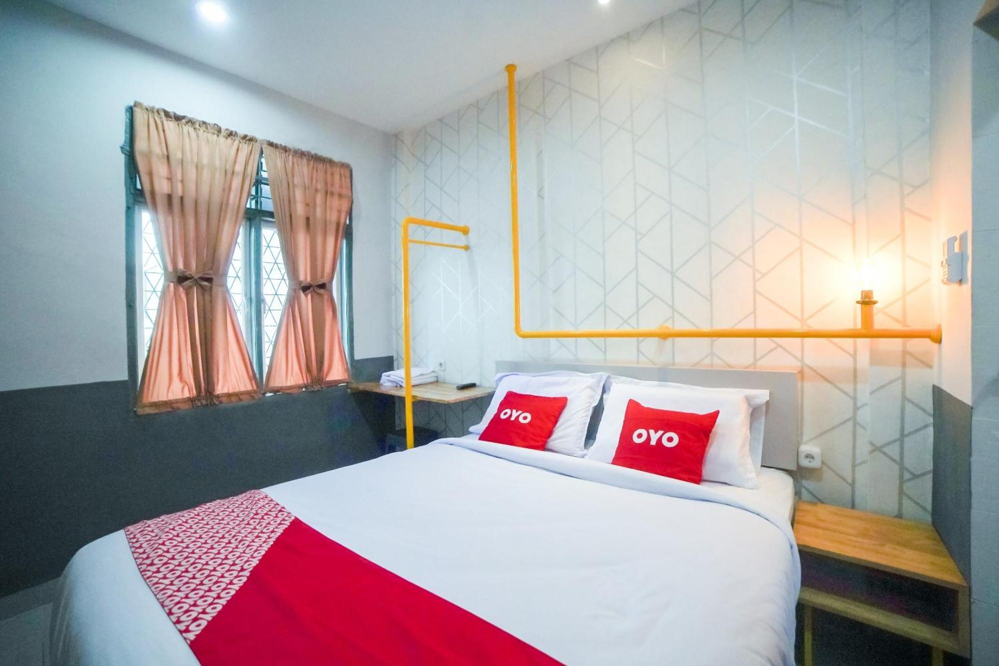 Capital O 90874 Millenium Inn 2 Medan Buitenkant foto