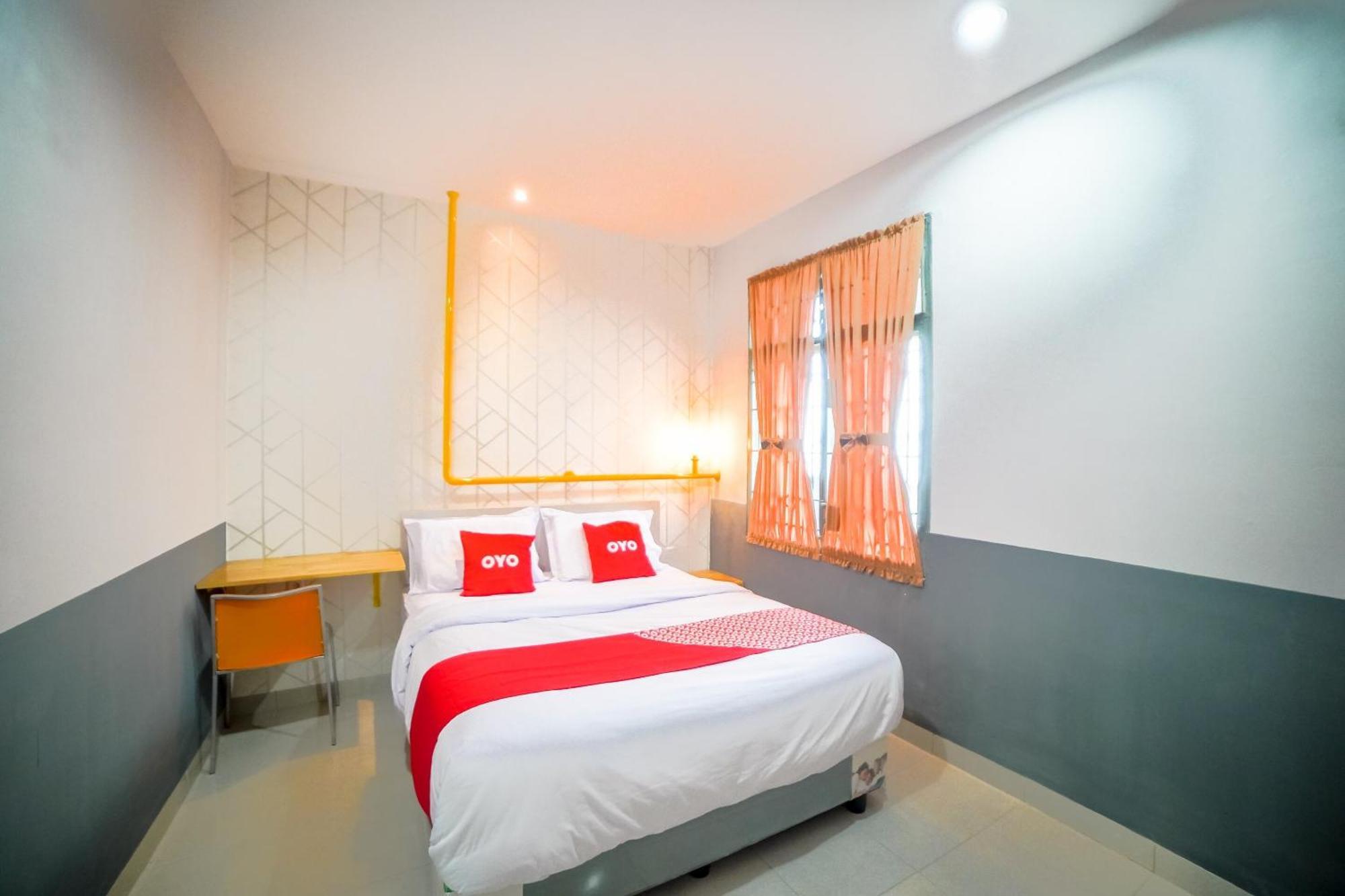 Capital O 90874 Millenium Inn 2 Medan Buitenkant foto